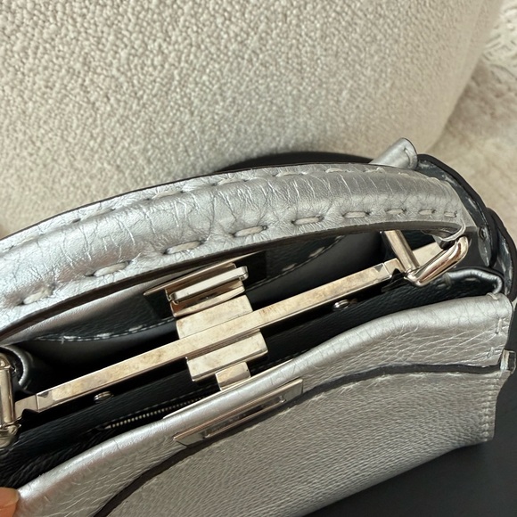 Fendi Peekaboo Mini – Cuoio Romano Lux “Argento Palladio” (metallic silver) - Picture 9 of 13